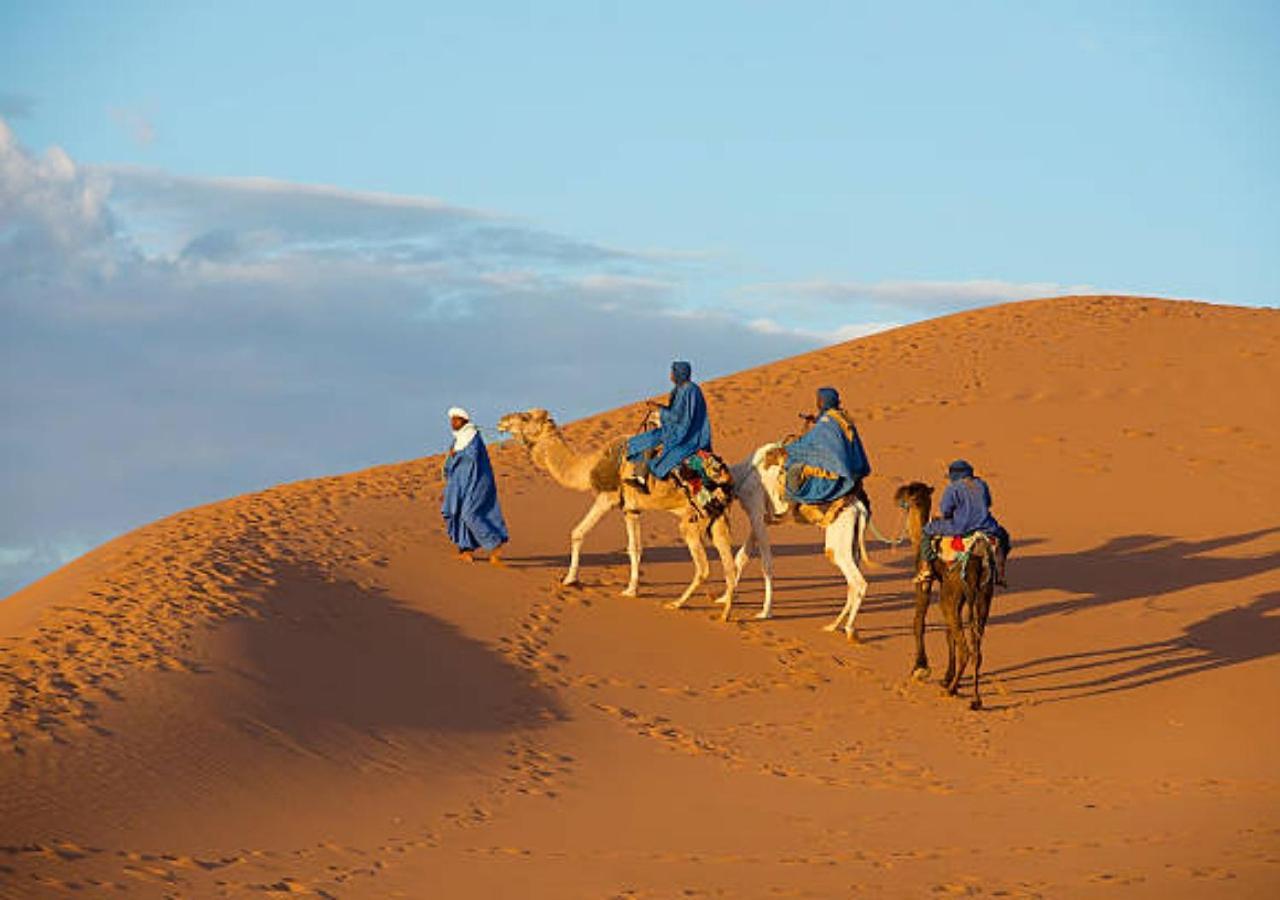 מרזאוגה Desert Glamping Experience מראה חיצוני תמונה